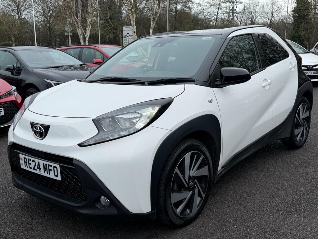 Toyota Aygo X 1.0 Vvt-i Edge RE24MFO White #4