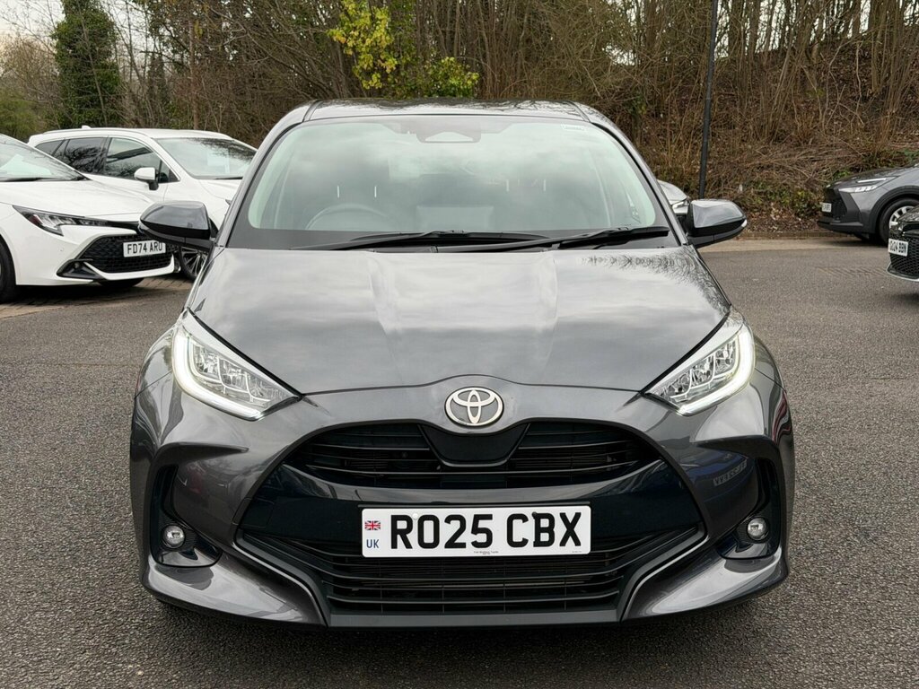 Toyota Yaris 1.5 Hybrid Design Cvt RO25CBX Grey #3