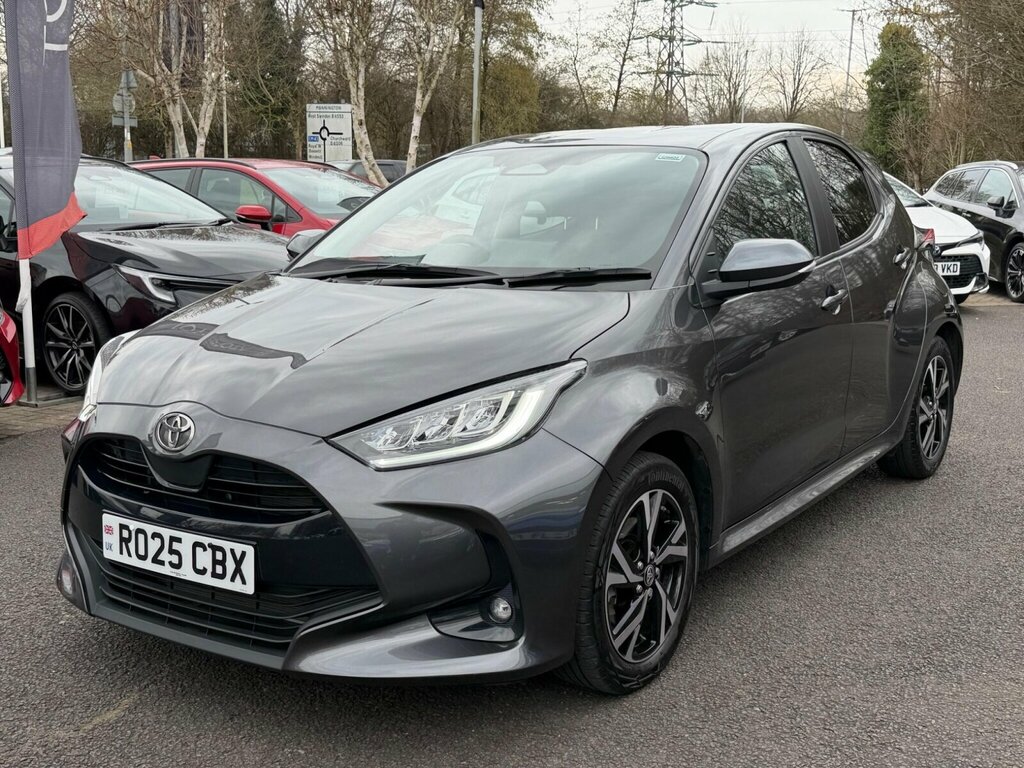 Toyota Yaris 1.5 Hybrid Design Cvt RO25CBX Grey #4