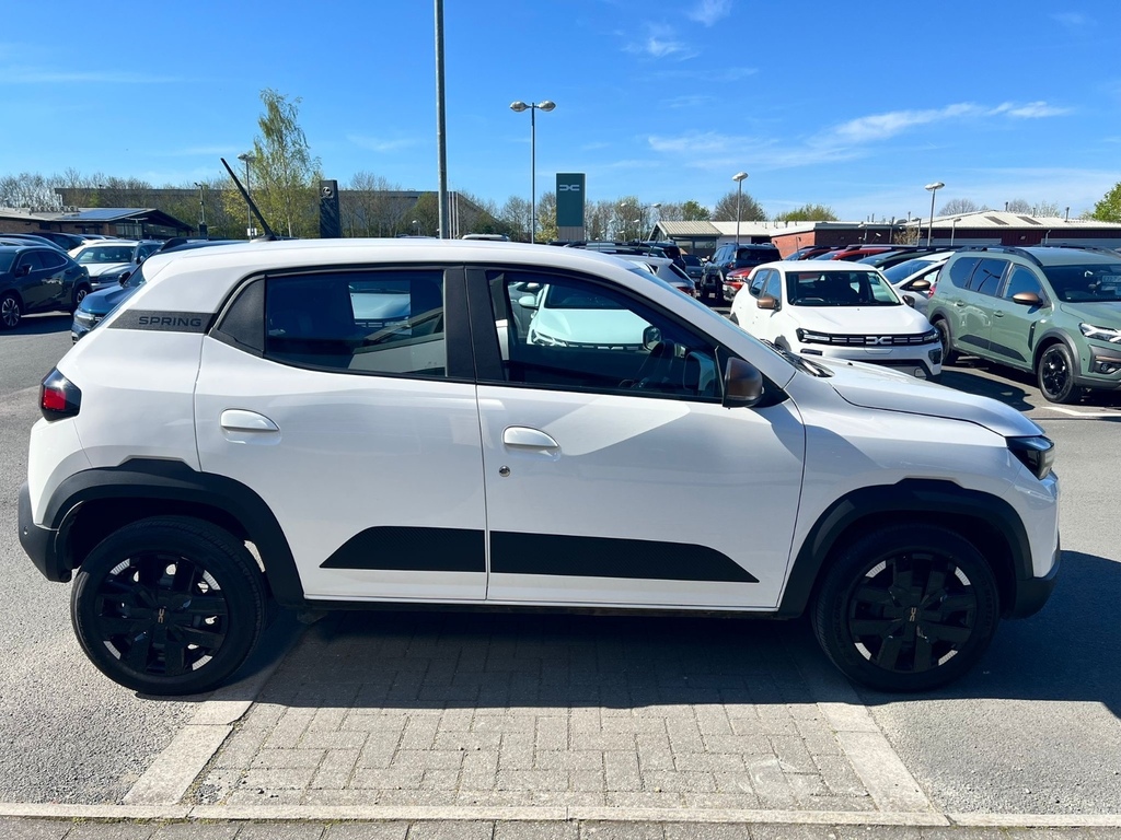 Dacia Spring 27Kwh Extreme 65 48Kw KO74HKZ White #2