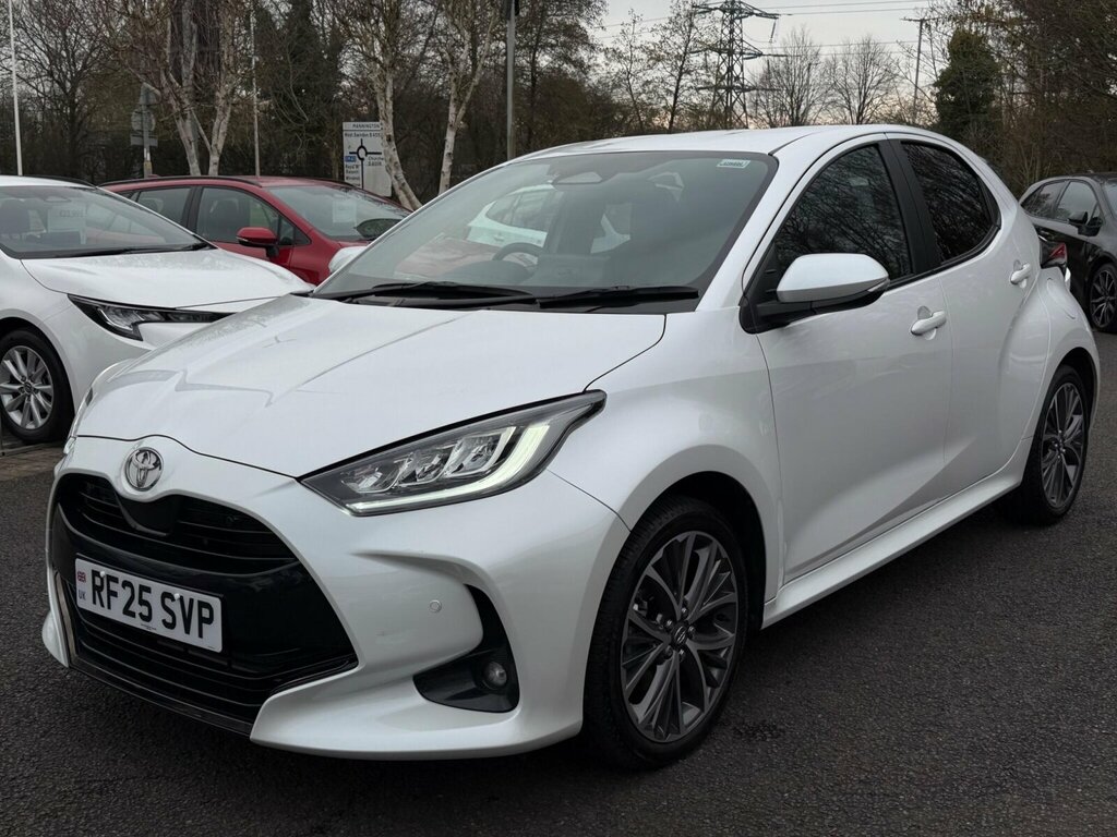Toyota Yaris 1.5 Hybrid 130 Excel Cvt RF25SVP White #4