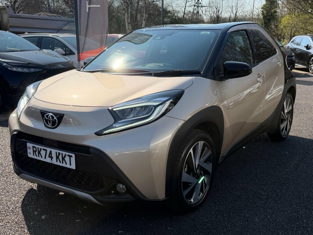 Toyota Aygo X 1.0 Vvt-i Exclusive RK74KKT Beige #5