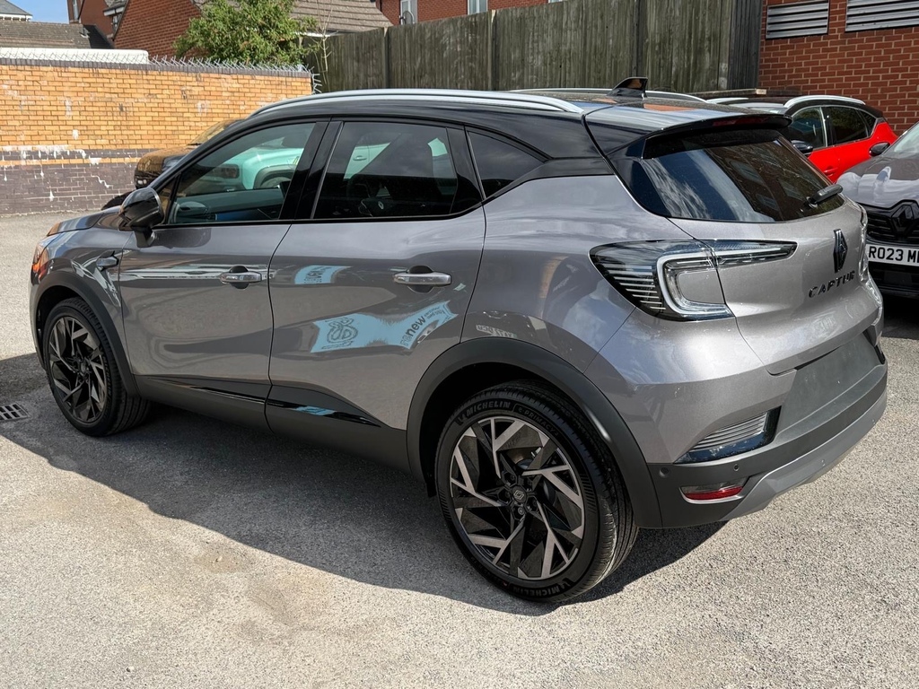 Renault Captur 1.2 Tce 115 Esprit Alpine Black #6
