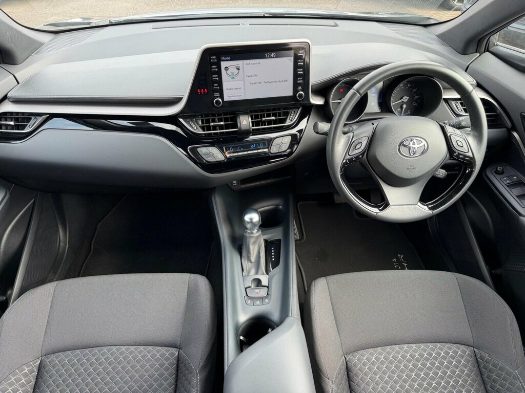 Toyota C-Hr 1.8 Hybrid Icon Cvt RK23OPA Grey #2