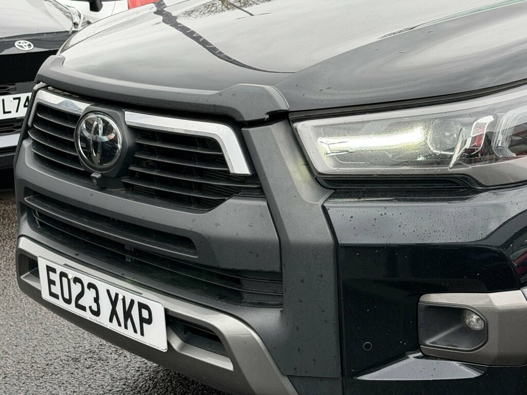 Toyota HILUX Invincible X Dcab Pick Up 2.8 D-4d EO23XKP Black #5