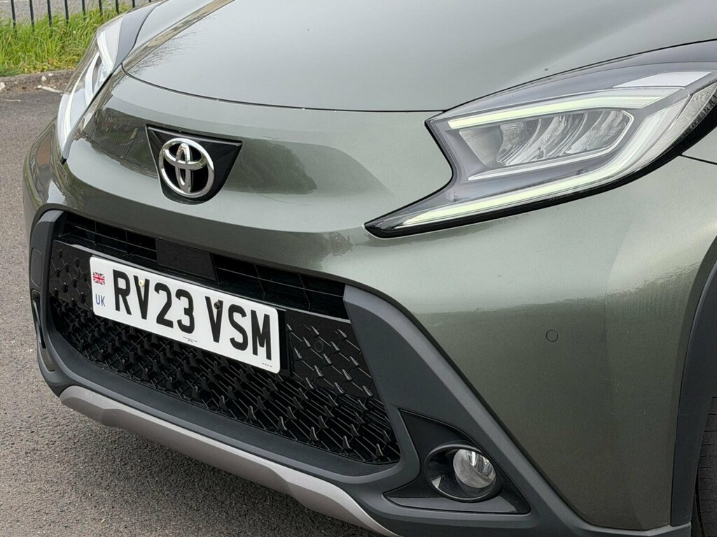 Toyota Aygo X 1.0 Vvt-i Exclusive RV23VSM Green #5