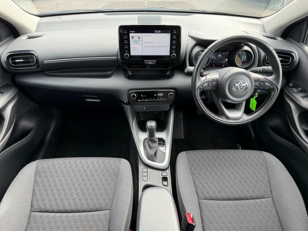 Toyota Yaris 1.5 Hybrid Design Cvt RA23EUW Grey #2