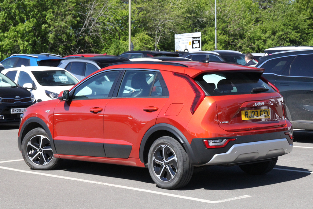 Kia Niro 1.6 Gdi Hybrid 2 Dct RJ23GZX Orange #3