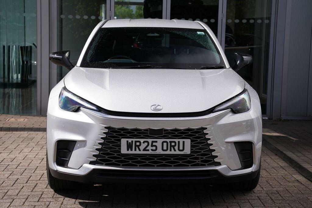 Lexus LBX Premium Silver #4