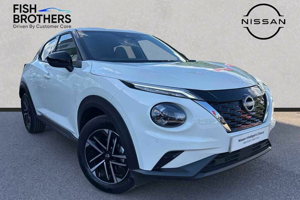 Nissan Juke 1.6 Hybrid N-connecta White