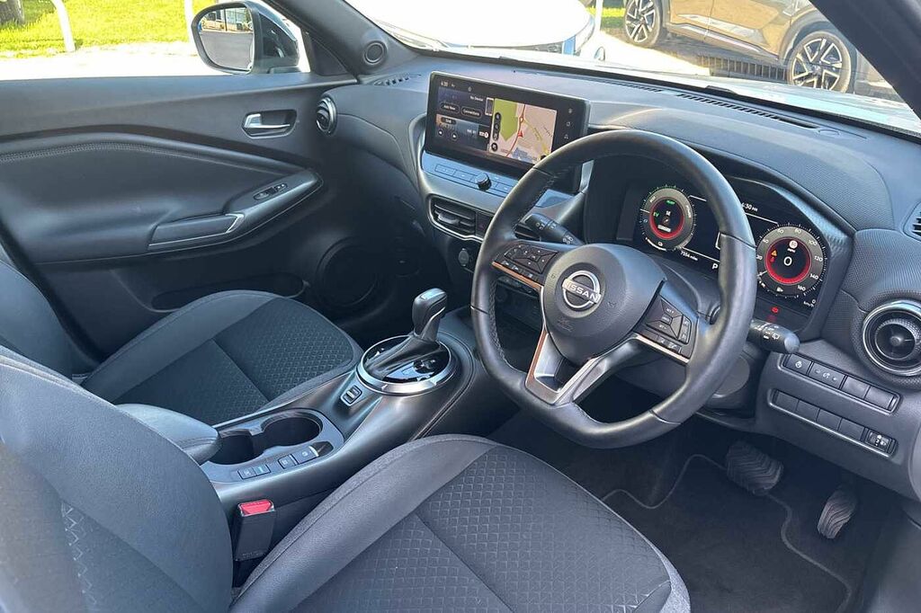 Nissan Juke 1.6 Hybrid N-connecta WP25OOA White #6