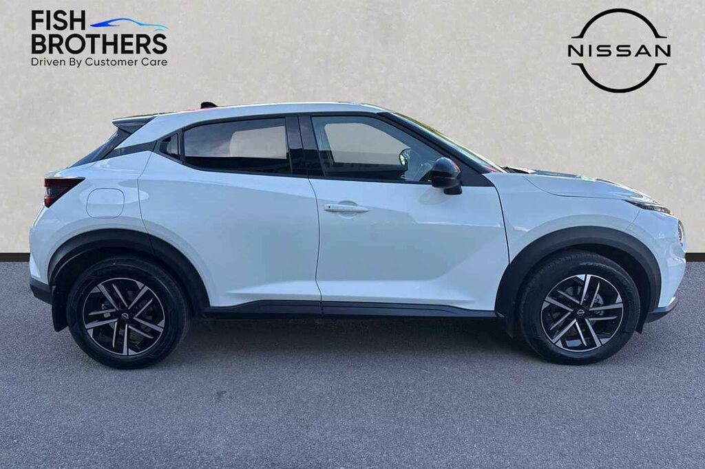 Nissan Juke 1.6 Hybrid N-connecta WP25OOA White #4