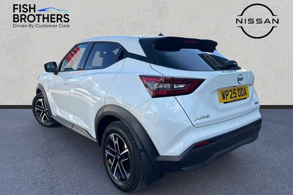 Nissan Juke 1.6 Hybrid N-connecta WP25OOA White #3