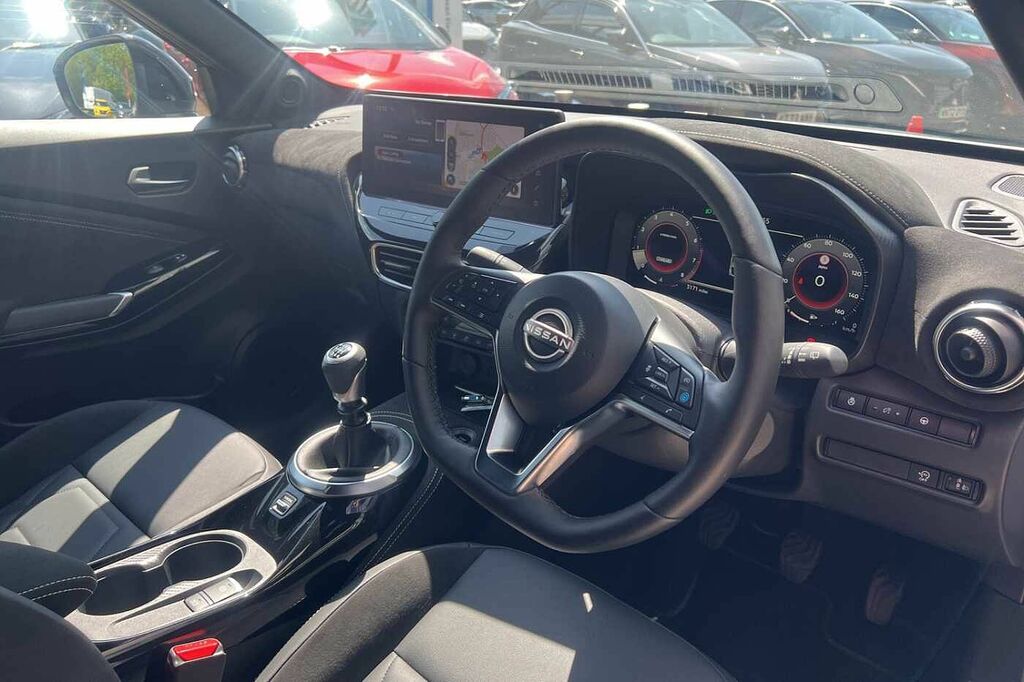 Nissan Juke 1.0 Dig-t Tekna WO75FFH White #6