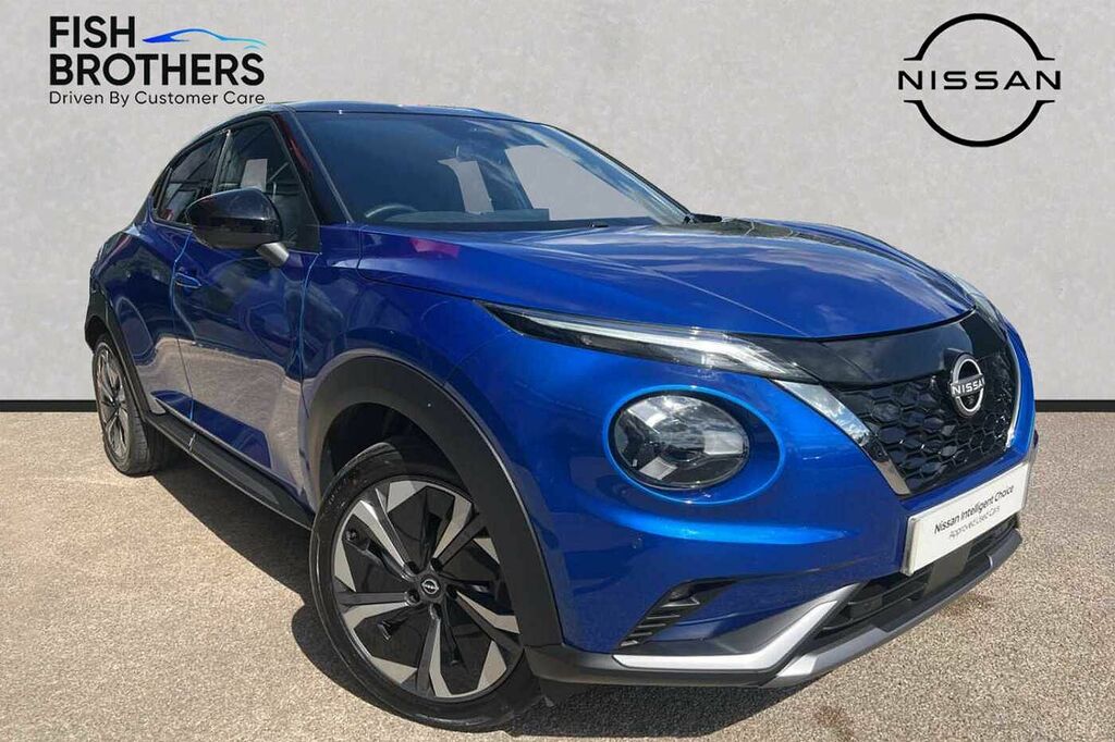 Nissan Juke 1.6 Hybrid Tekna Blue