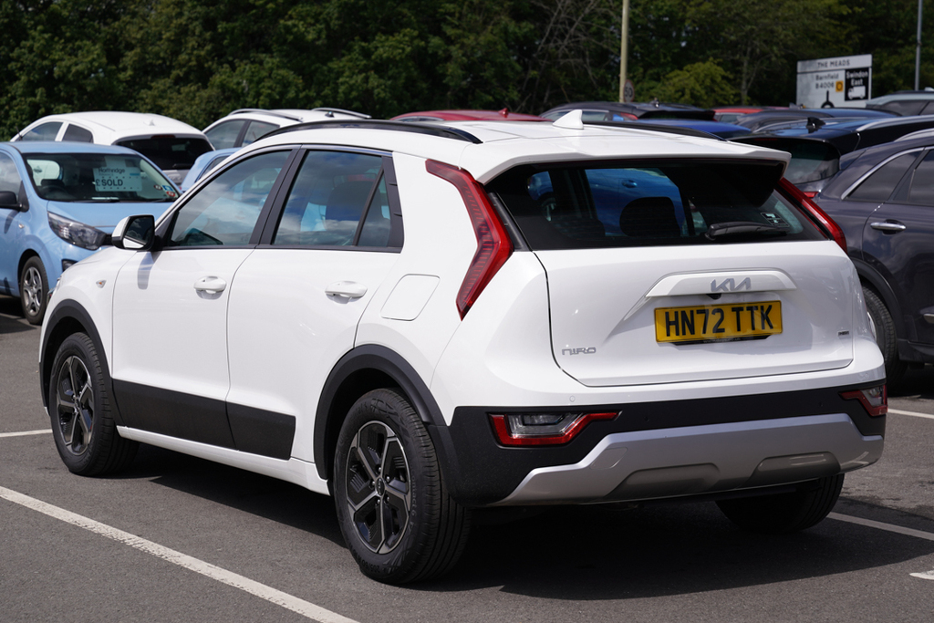 Kia Niro 1.6 Gdi Hybrid 2 Dct HN72TTK White #3