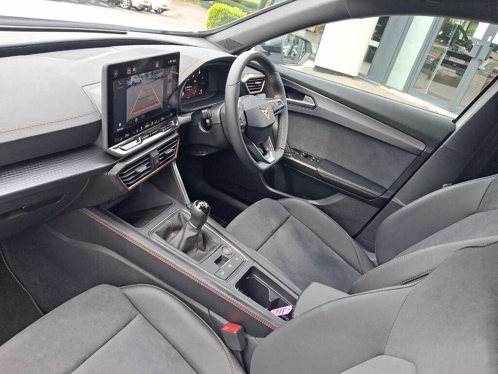 Cupra Formentor 1.5 Tsi 150 V2 DY75ABK White #2