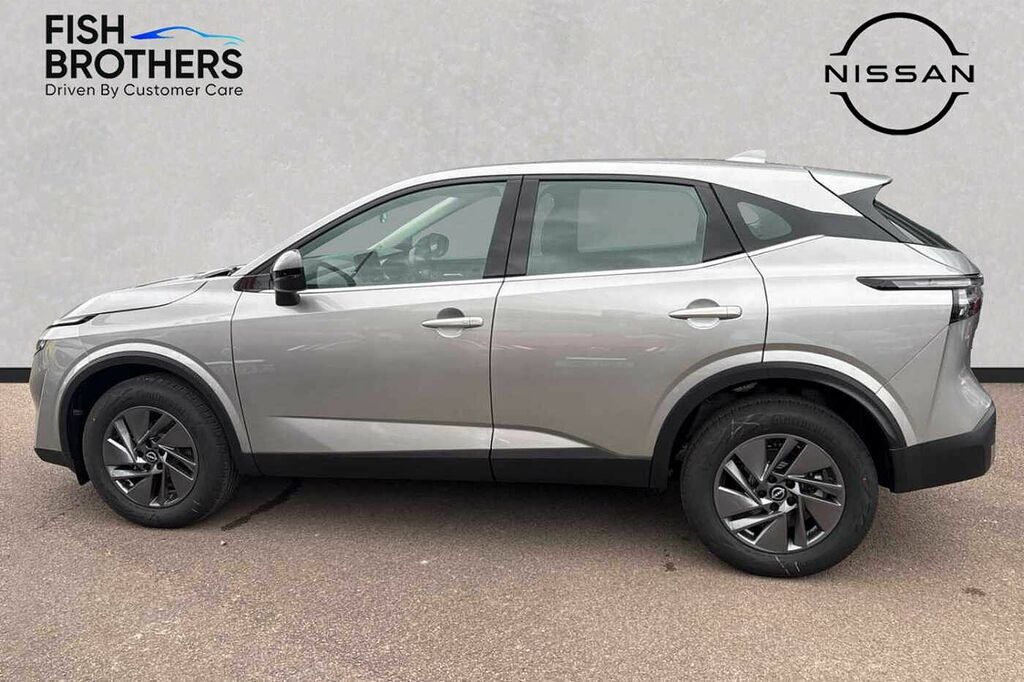 Nissan Qashqai 1.3 Dig-t Mh Acenta Premium Silver #4