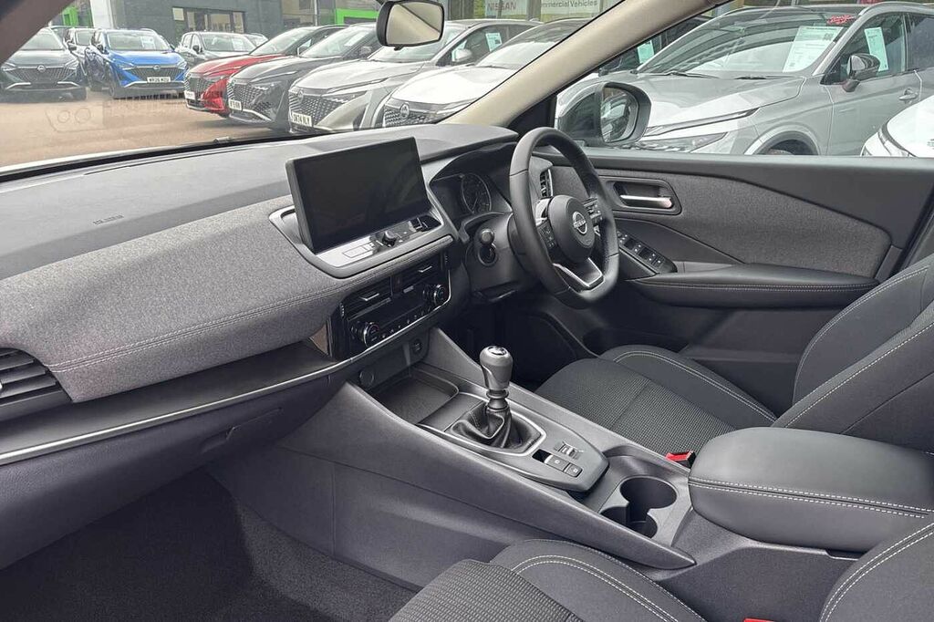 Nissan Qashqai 1.3 Dig-t Mh Acenta Premium Silver #2