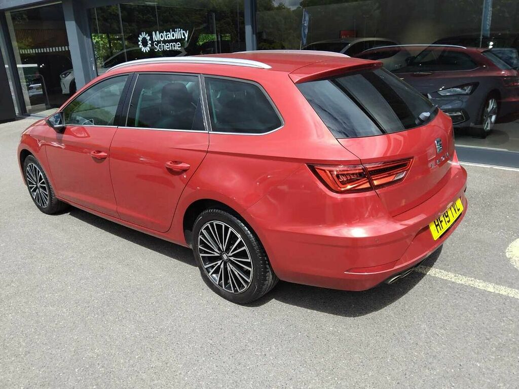 Seat Leon 1.5 Tsi Evo 150 Xcellence Lux Ez Dsg HF19TVL Red #3