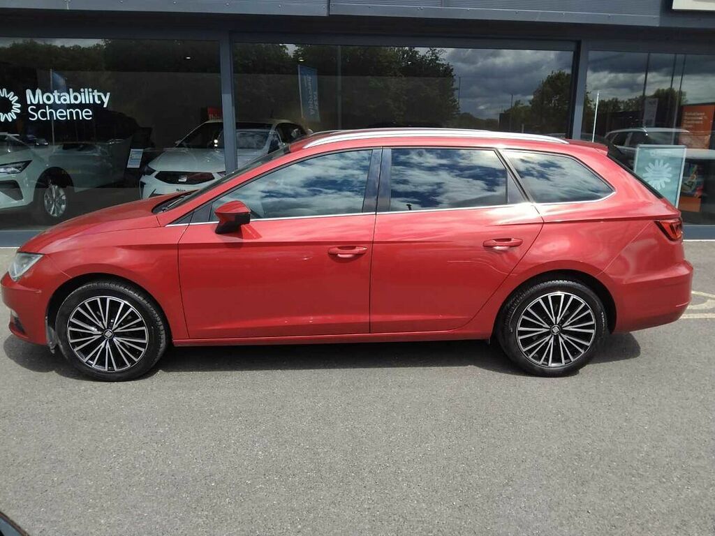 Seat Leon 1.5 Tsi Evo 150 Xcellence Lux Ez Dsg HF19TVL Red #4