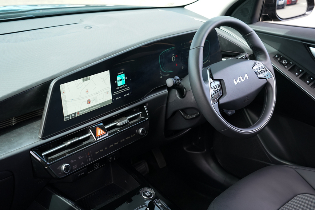 Kia Niro 1.6 Gdi 136 Hybrid Evolve Dct RK75EZC Black #2