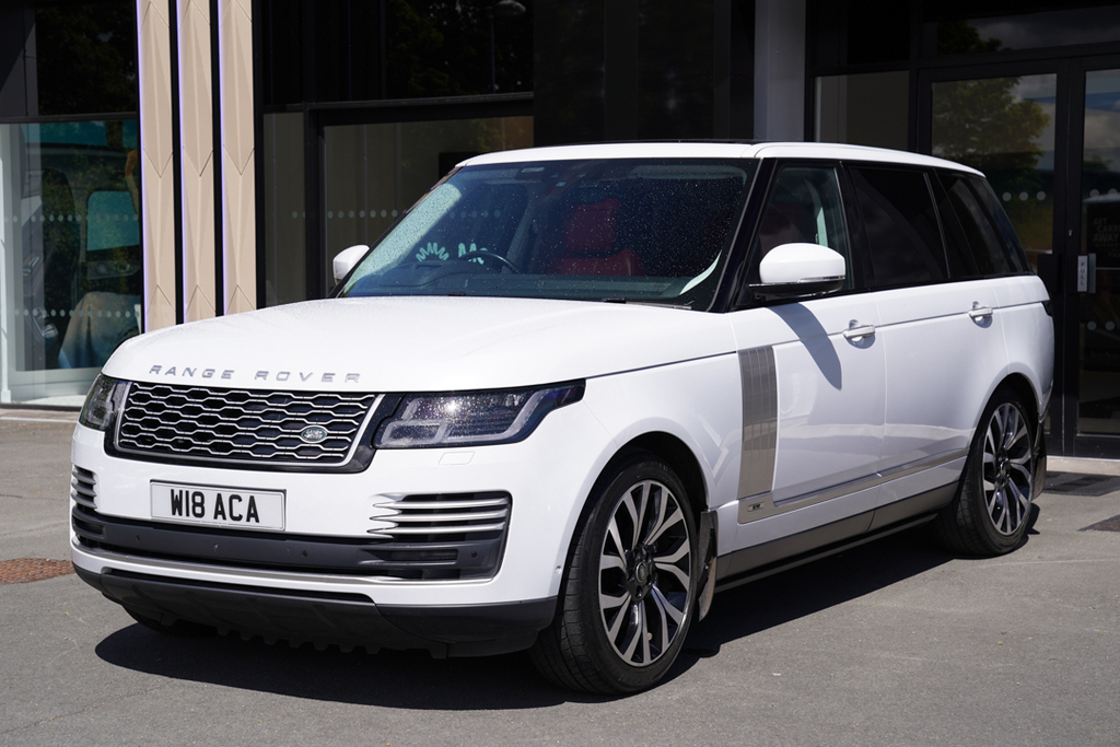 Land Rover Range Rover 2.0 P400e Lwb W18ACA White #3