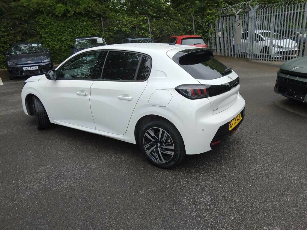 Peugeot 208 1.5 Bluehdi 100 Allure Premium BT73VLN White #3