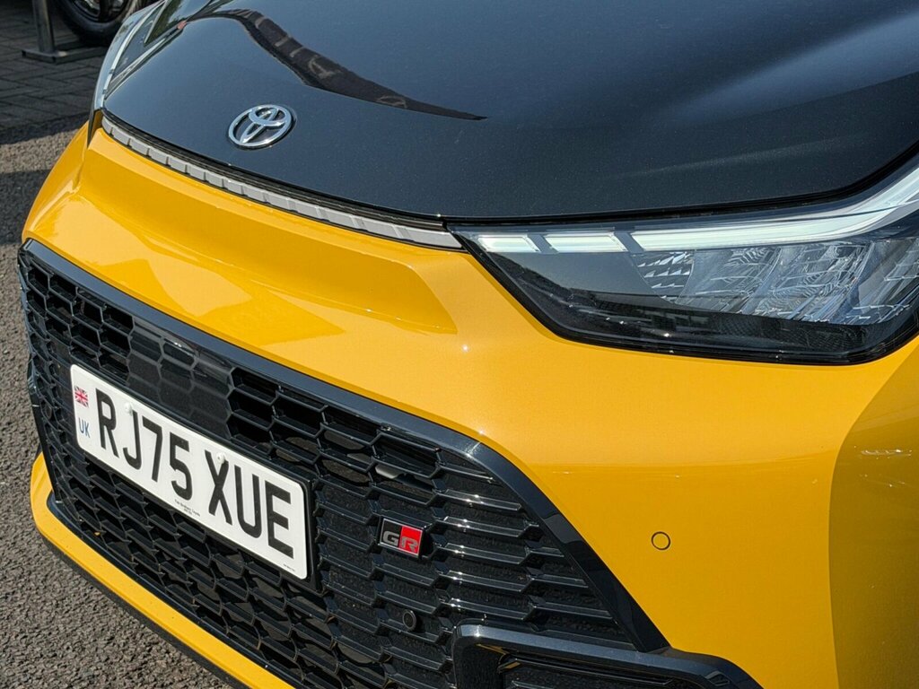 Toyota Aygo X 1.5 Hybrid Gr Sport Cvt RJ75XUE #5