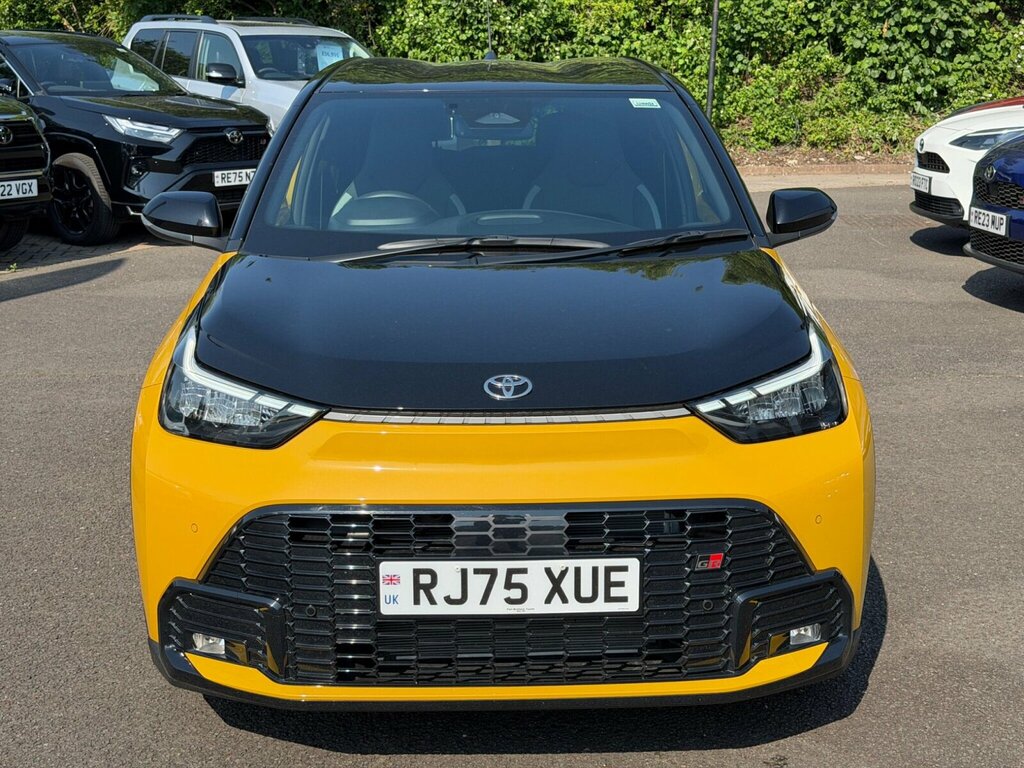 Toyota Aygo X 1.5 Hybrid Gr Sport Cvt RJ75XUE #3