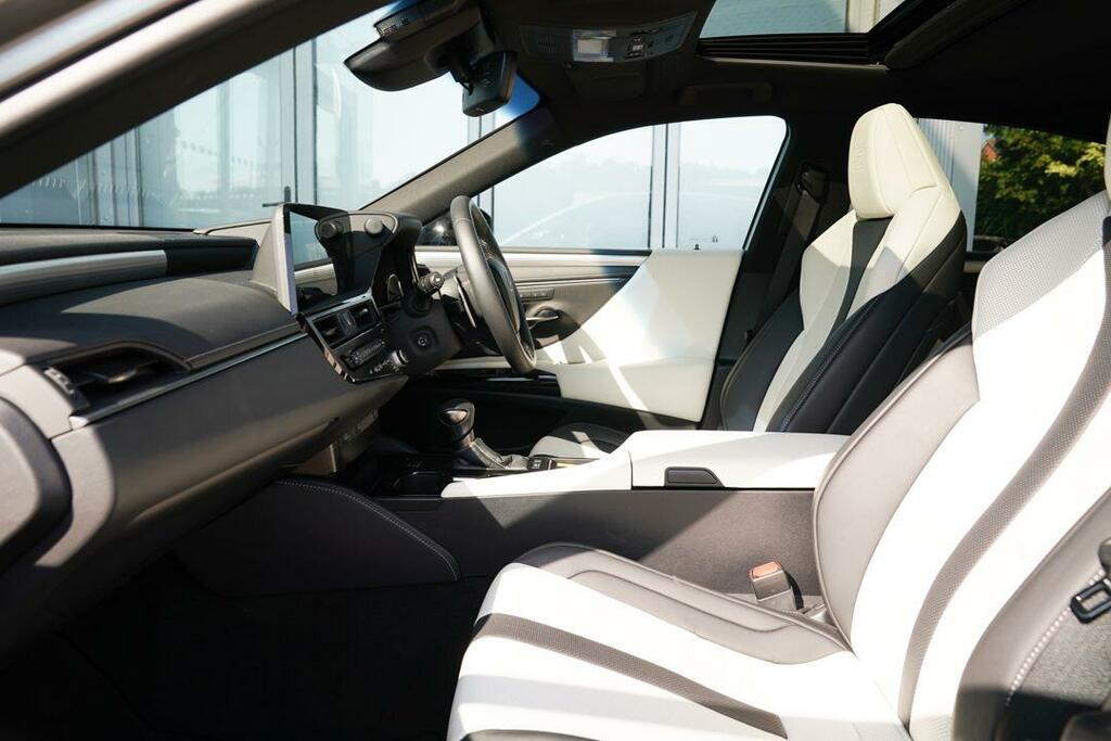 Lexus ES 300H F-sport Silver #6