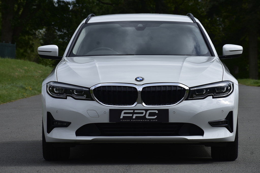 BMW 3 Series 320D Mht Se WG70EHN White #3