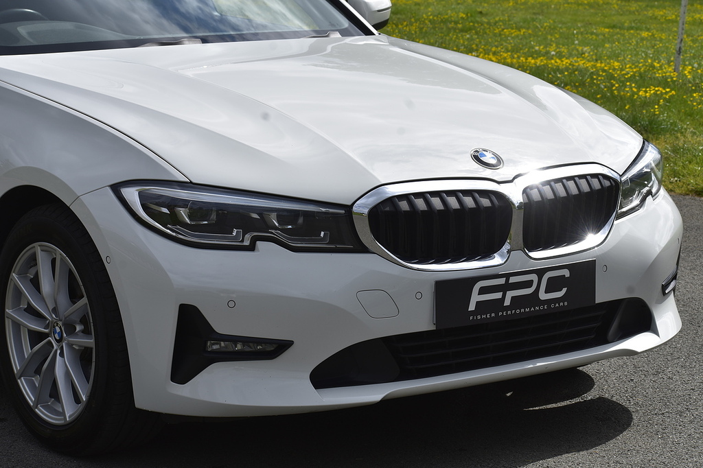 BMW 3 Series 320D Mht Se WG70EHN White #5
