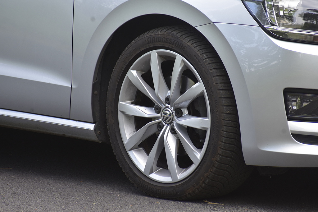 Volkswagen Golf SV Tdi Bluemotion Tech Gt Silver #6
