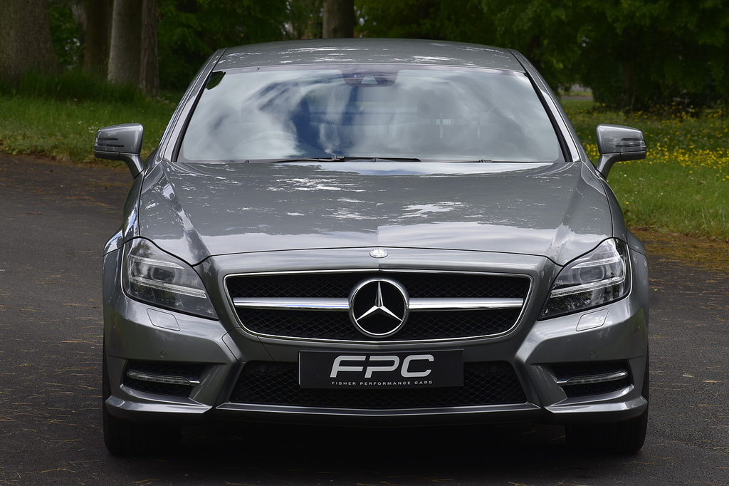Mercedes-Benz CLS Cls350 Cdi V6 Amg Sport Silver #2