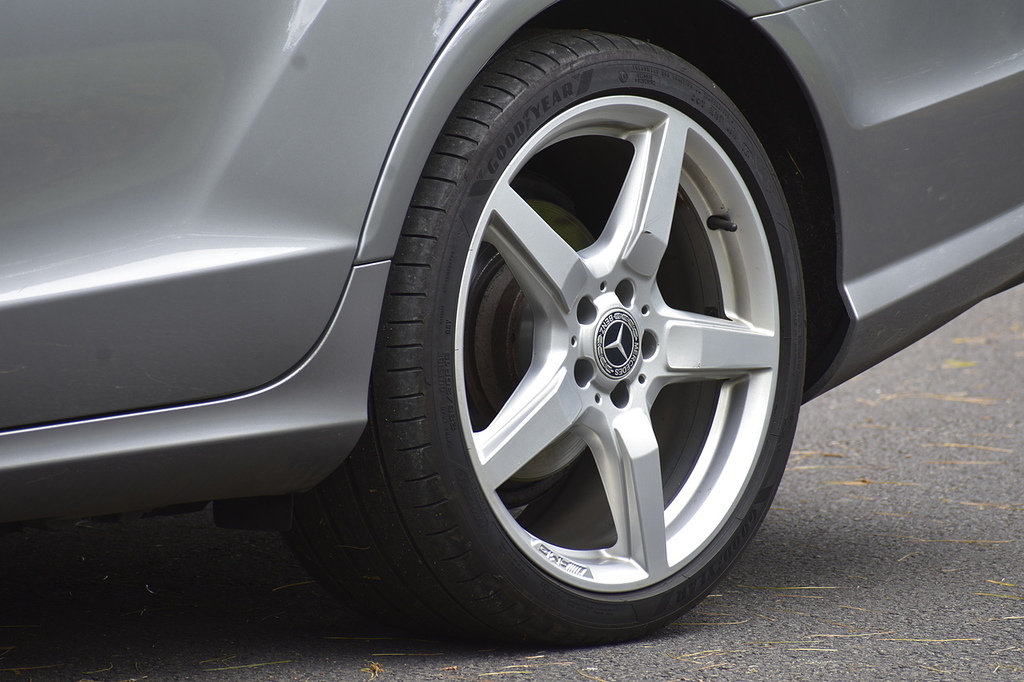 Mercedes-Benz CLS Cls350 Cdi V6 Amg Sport Silver #5