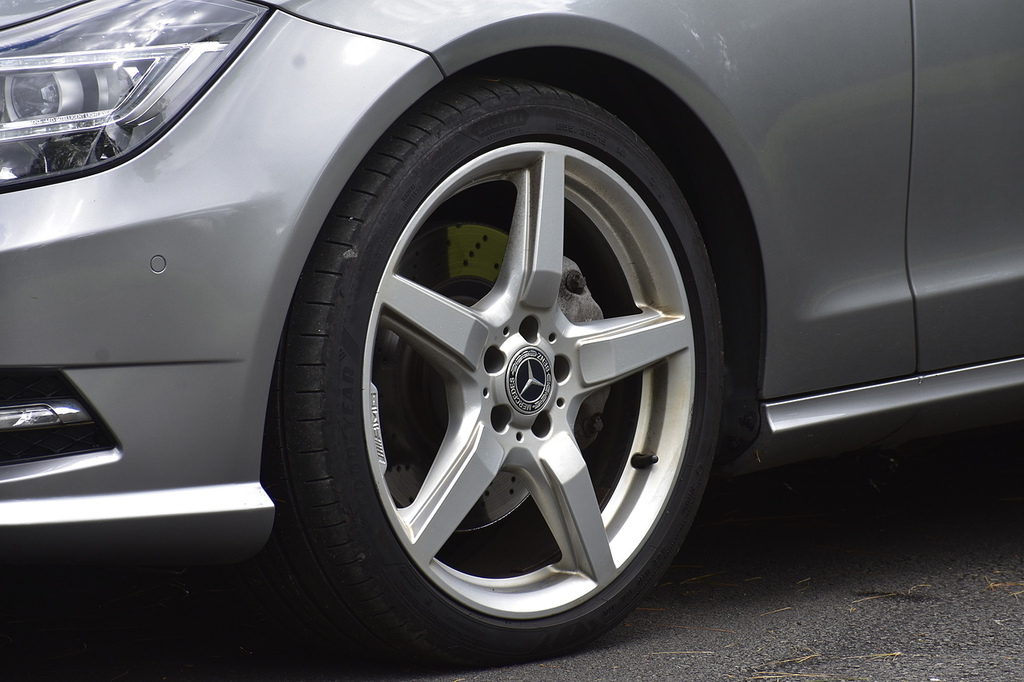 Mercedes-Benz CLS Cls350 Cdi V6 Amg Sport Silver #4