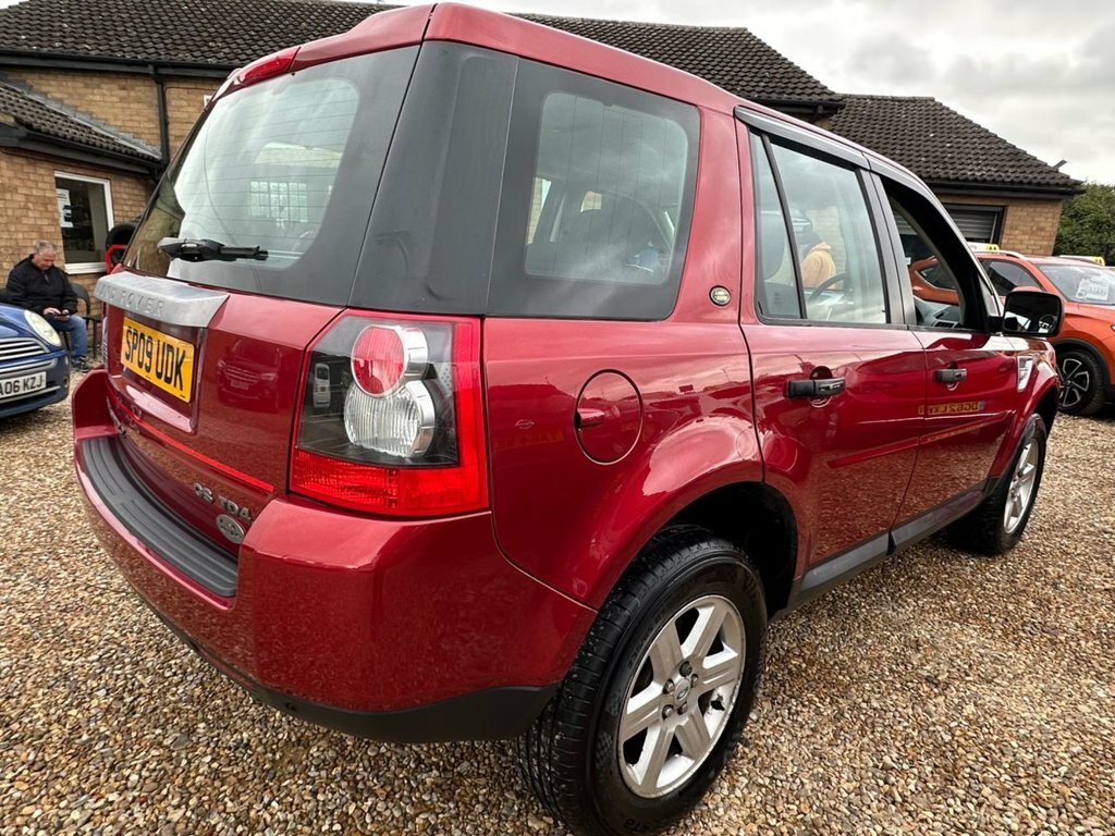 Land Rover Freelander 2 2.2L Gs Red #3