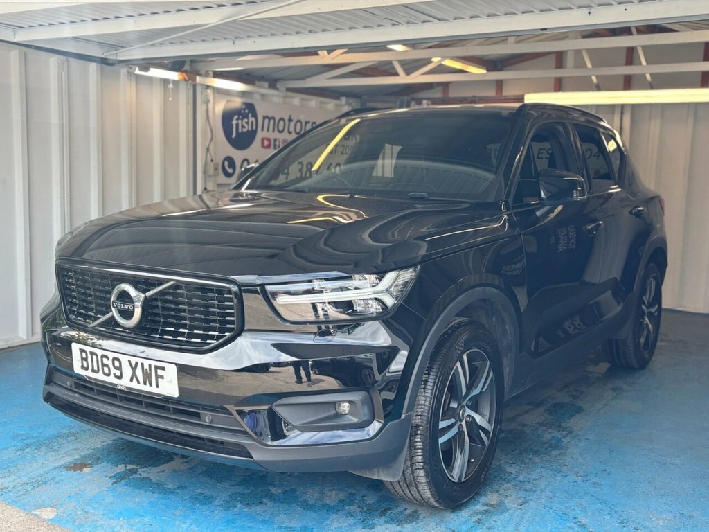 Volvo XC40 1.5L R-design Black