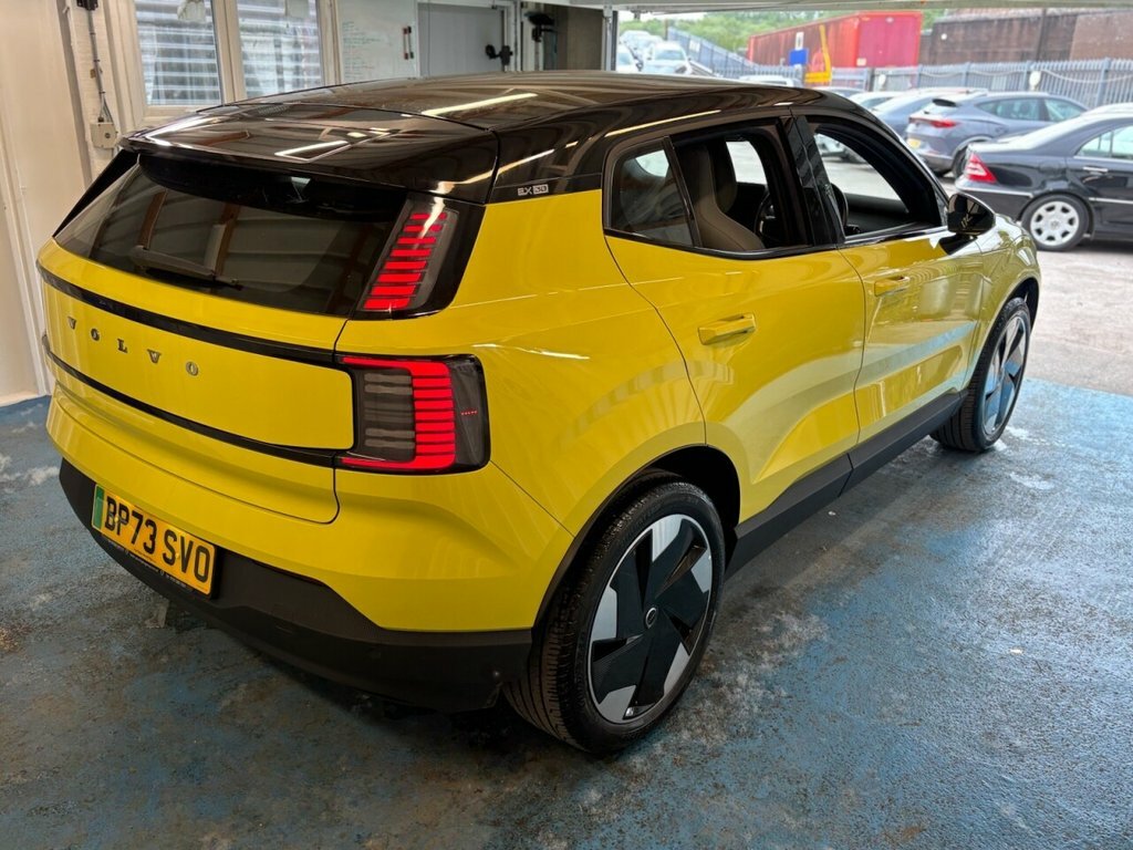 Volvo EX30 Suv BP73SVO Yellow #6