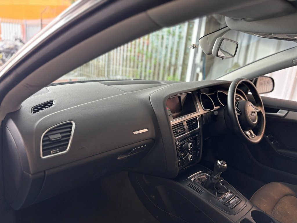 Audi A5 2L Null KM62VXT Black #2