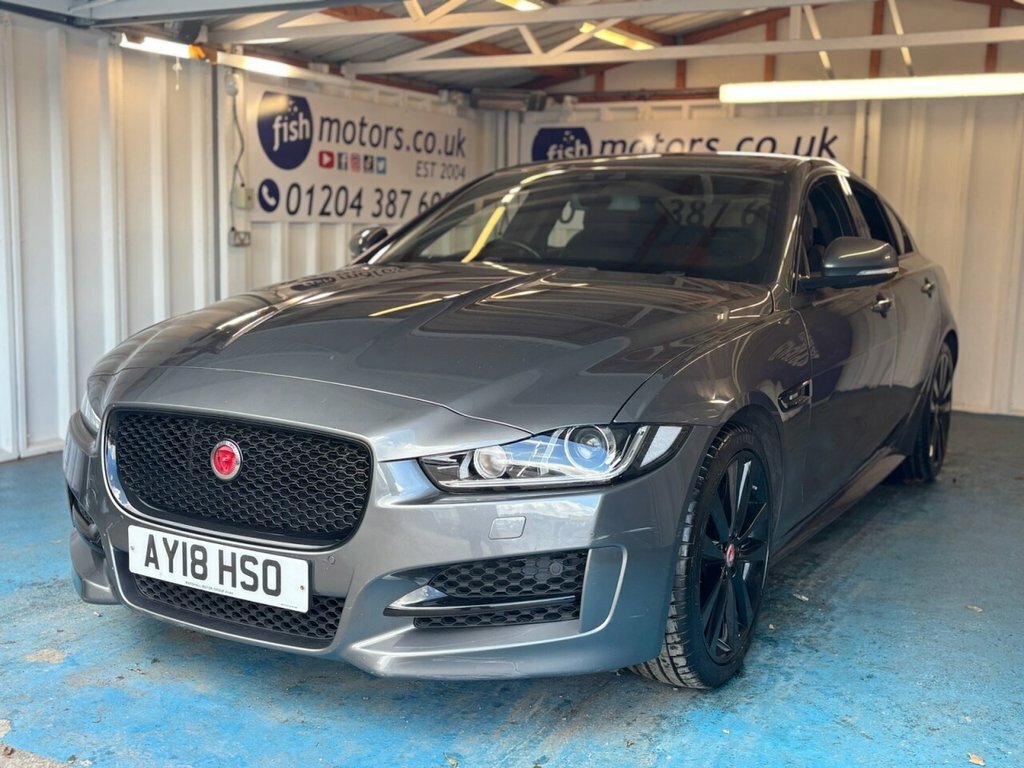 Jaguar XE 2L R-sport Grey