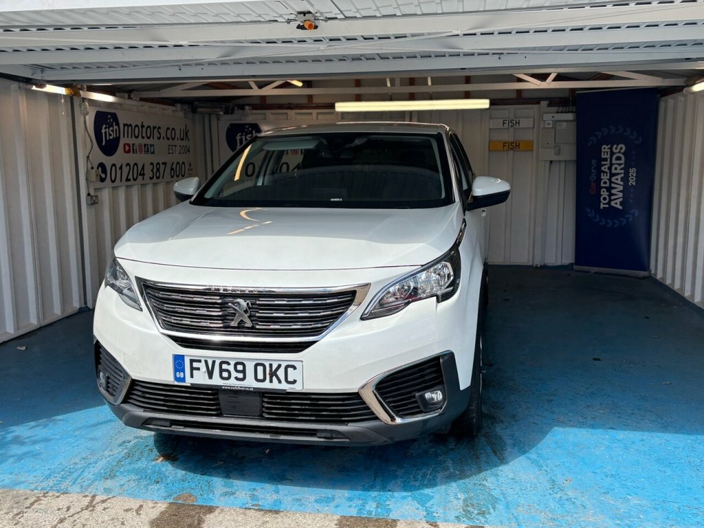 Peugeot 5008 1.2L Active White #3