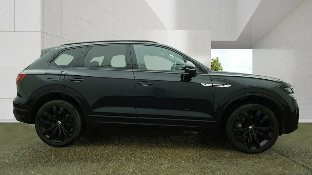 Volkswagen Touareg 3L Black Edition Black #6