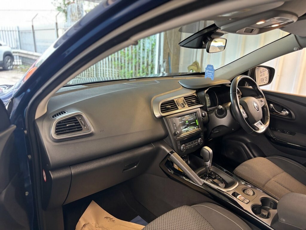 Renault Kadjar 1.5L Dynamique Nav AO17OLW Blue #2