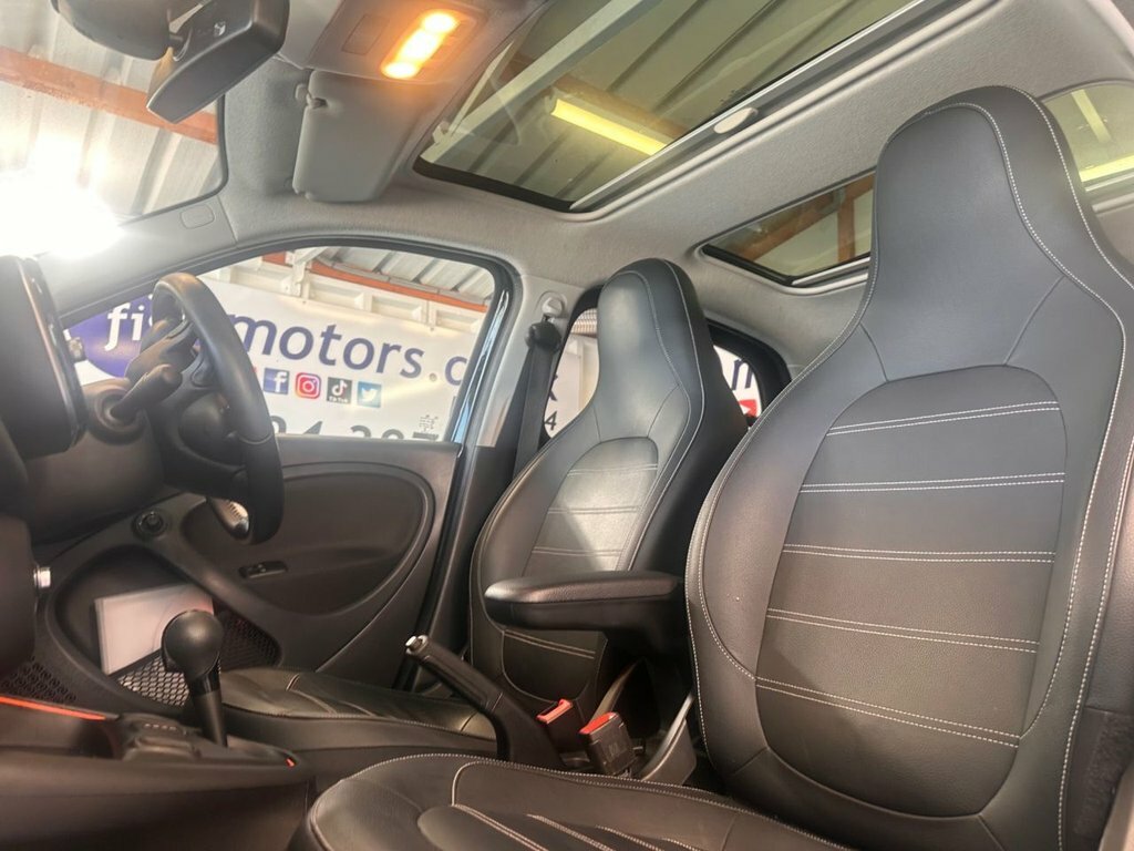 Smart Forfour Hatchback OE21LSO Black #4