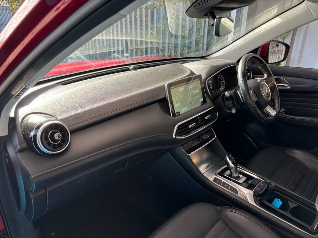 MG HS 1.5L Exclusive Red #2