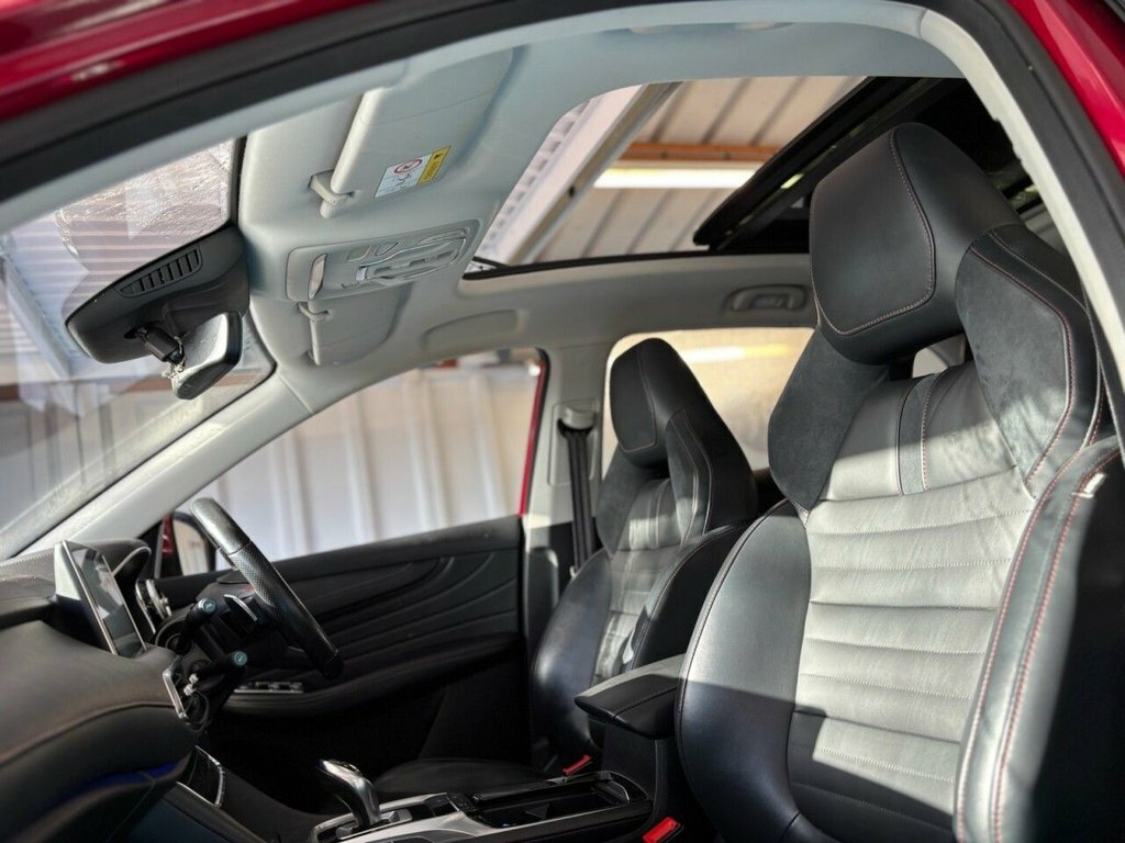 MG HS 1.5L Exclusive Red #3