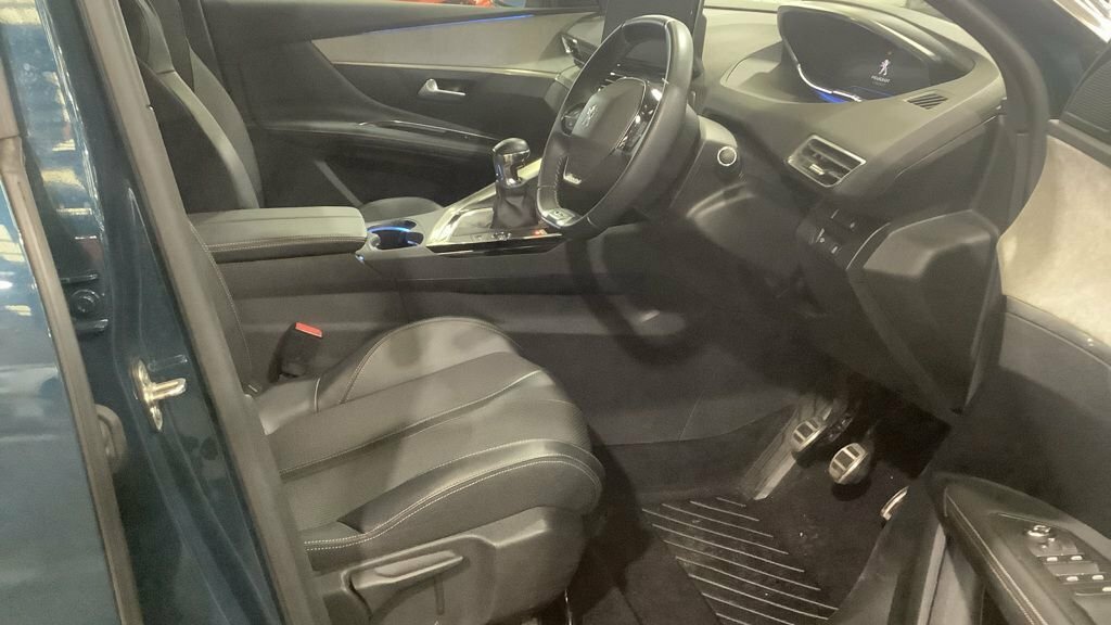 Peugeot 3008 1.2L Gt LP71WJF Blue #2