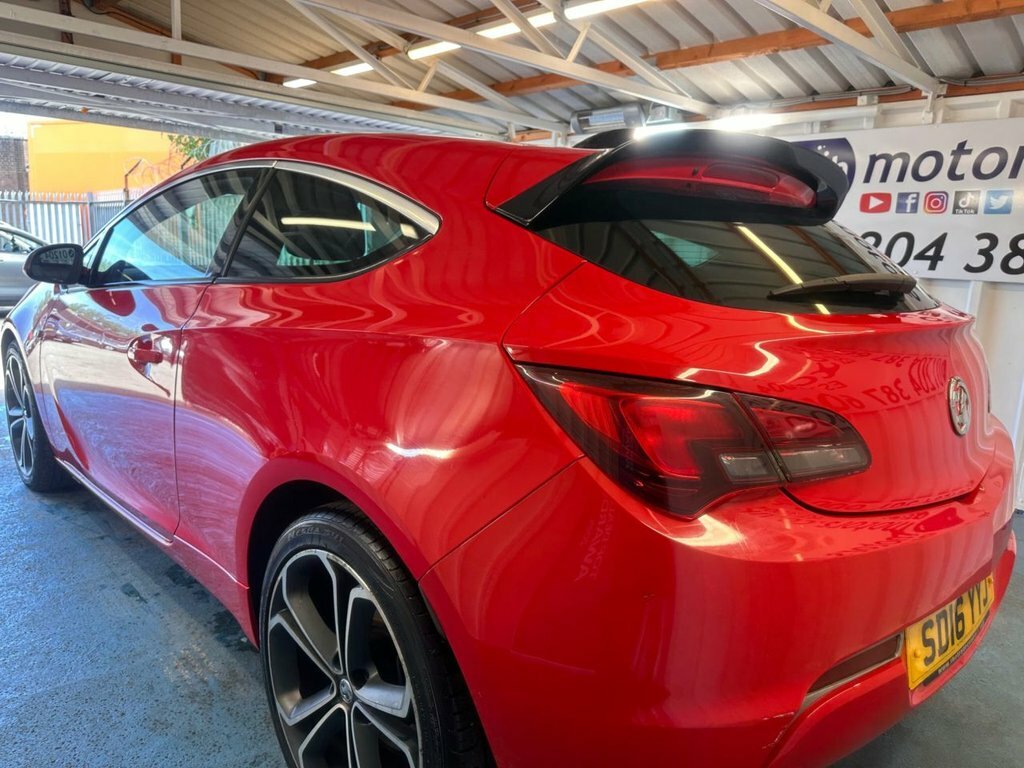 Vauxhall Astra GTC 1.4L Limited Edition Red #6